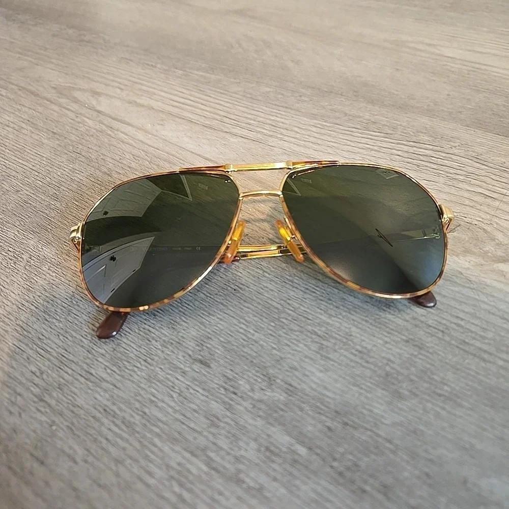 Valentino V632 Sunglasses 962 140 Gold Tone 58-14mm Vintage‎ Made Italy W/ Case